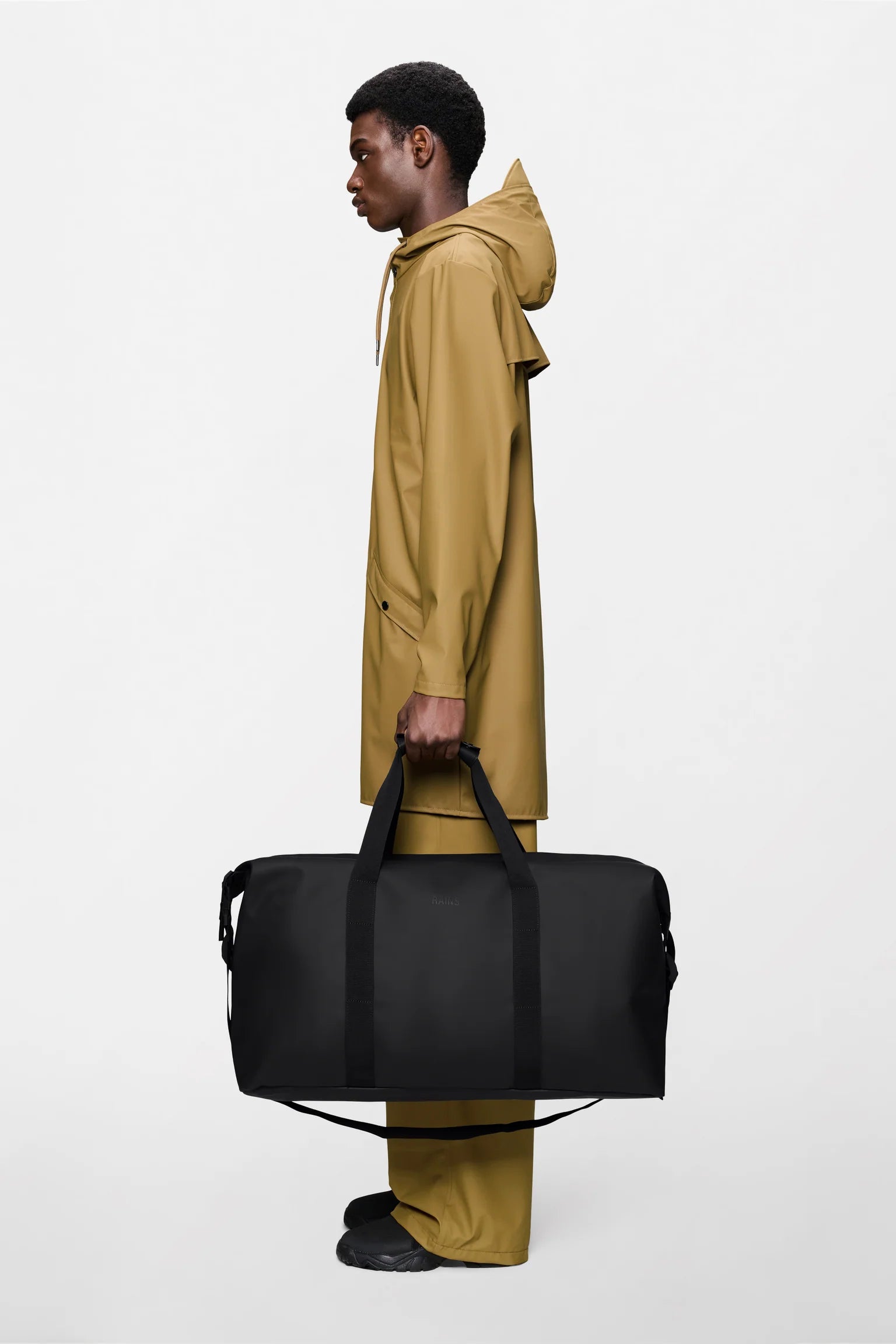 Rains Hilo Weekend Bag Large Black
