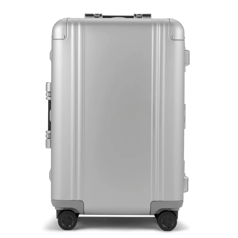 Zero Haliburton Classic Aluminum 3.0 Medium Travel Case 59L - Altman Luggage 