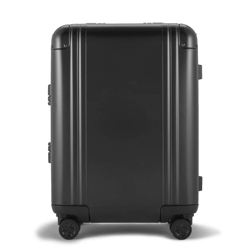 Zero Haliburton Classic Aluminum 3.0 Continental Carry-on 37L - Altman Luggage 