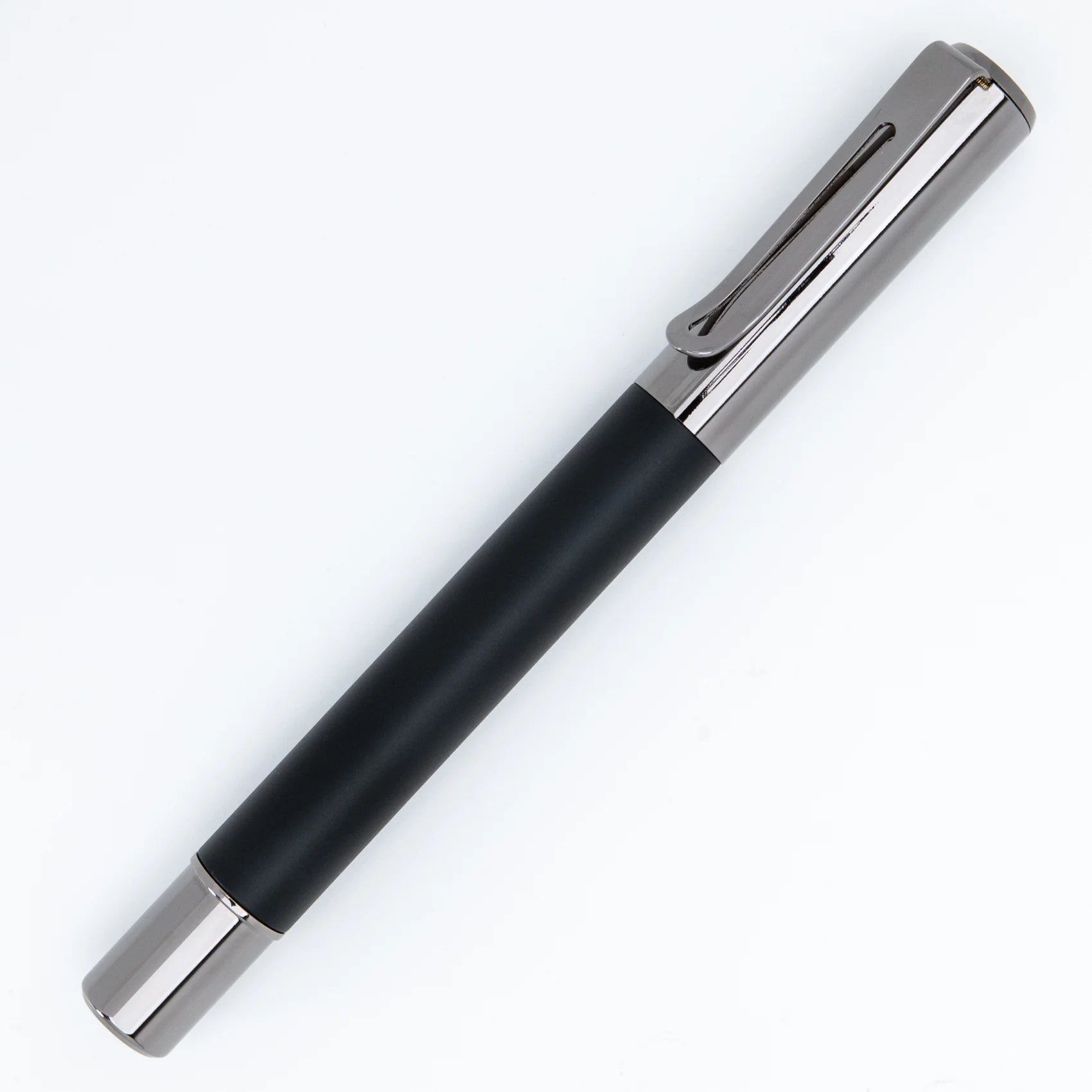 Monteverde USA Ritma Fountain Pen Anodized Black - Fine Nib