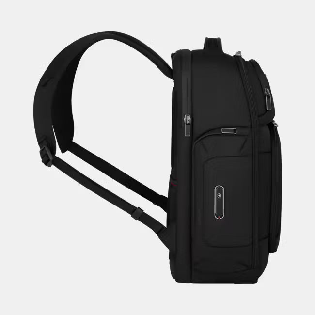 Victorinox Werks Traveler 7.0 Deluxe Backpack