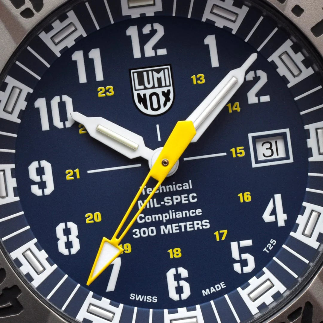Luminox MIL-SPEC Military Dive Watch, 46 mm XL.3355.2