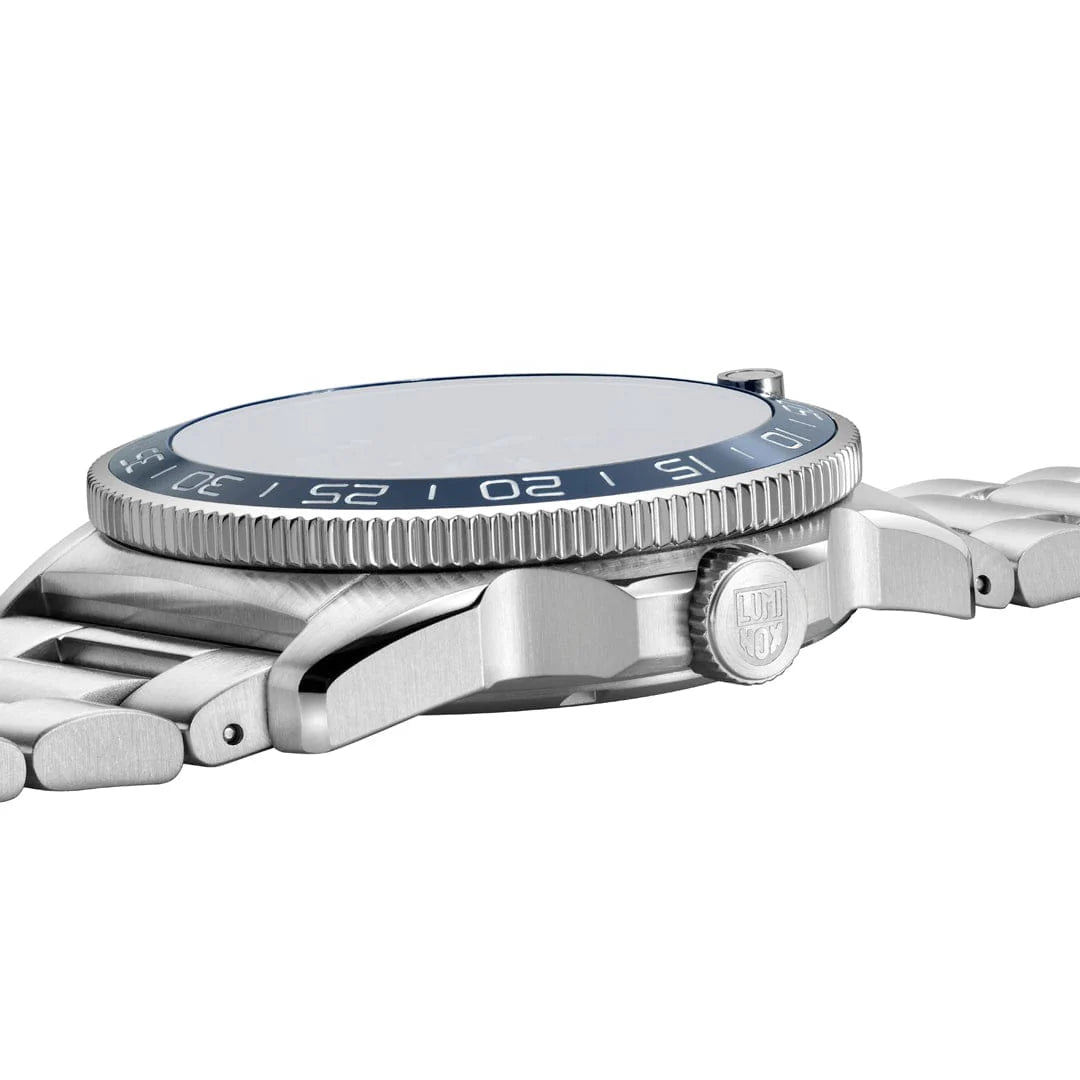 Luminox Pacific Diver Automatic Dive Watch, 42mm XS.3104