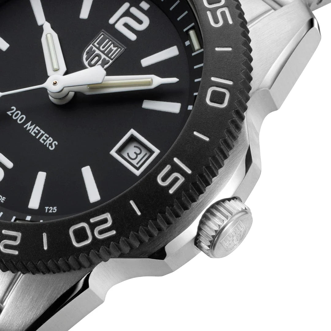Luminox Pacific Diver Ripple Dive Watch, 39 mm XS.3122M.1