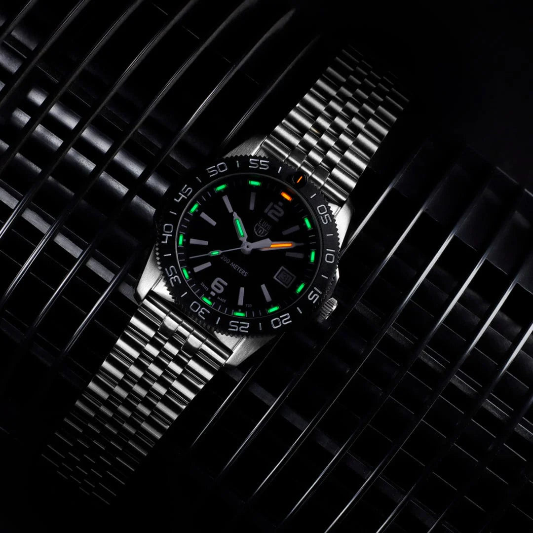 Luminox Pacific Diver Ripple Dive Watch, 39 mm XS.3122M.1