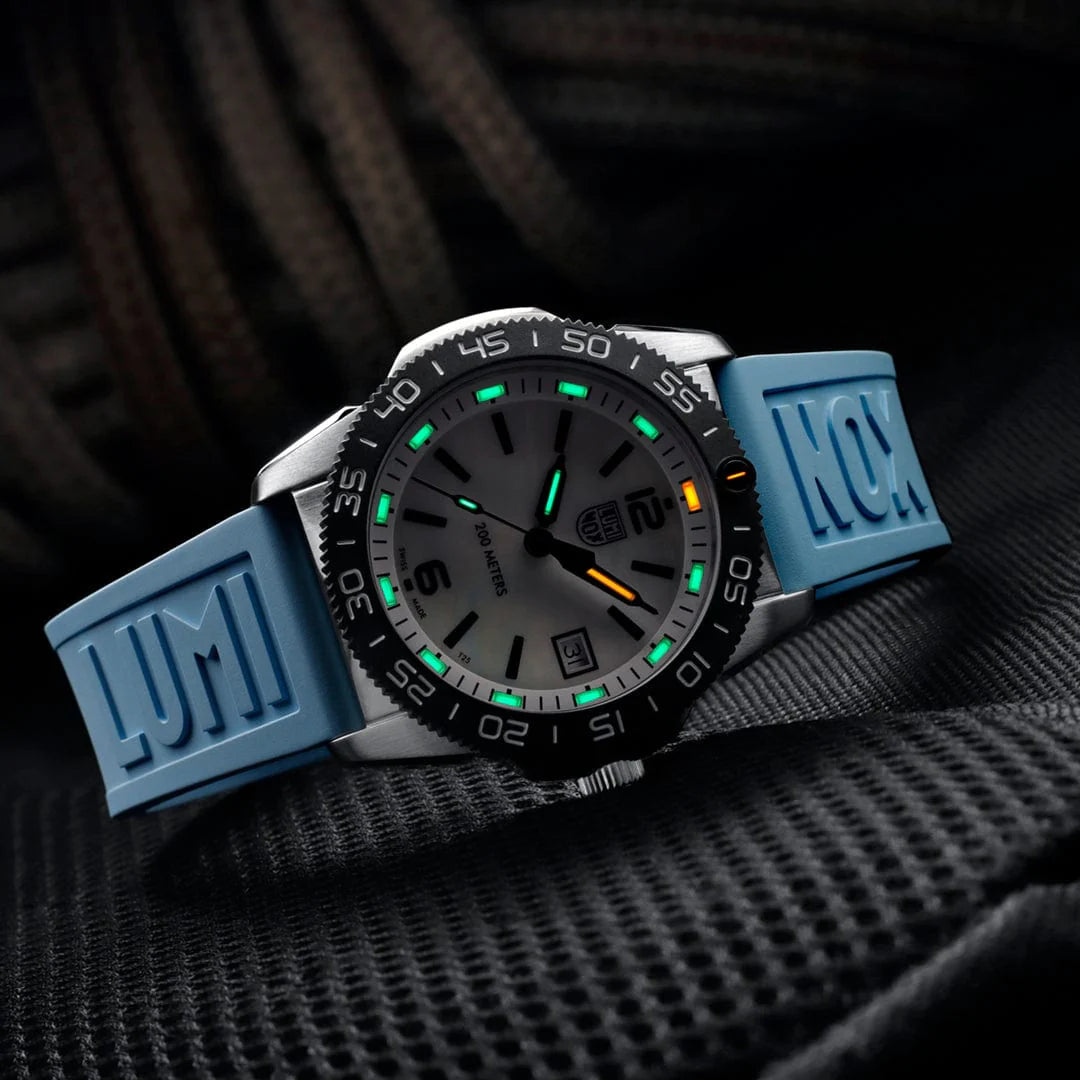Luminox Pacific Diver Ripple Dive Watch 39 mm XS.3124M