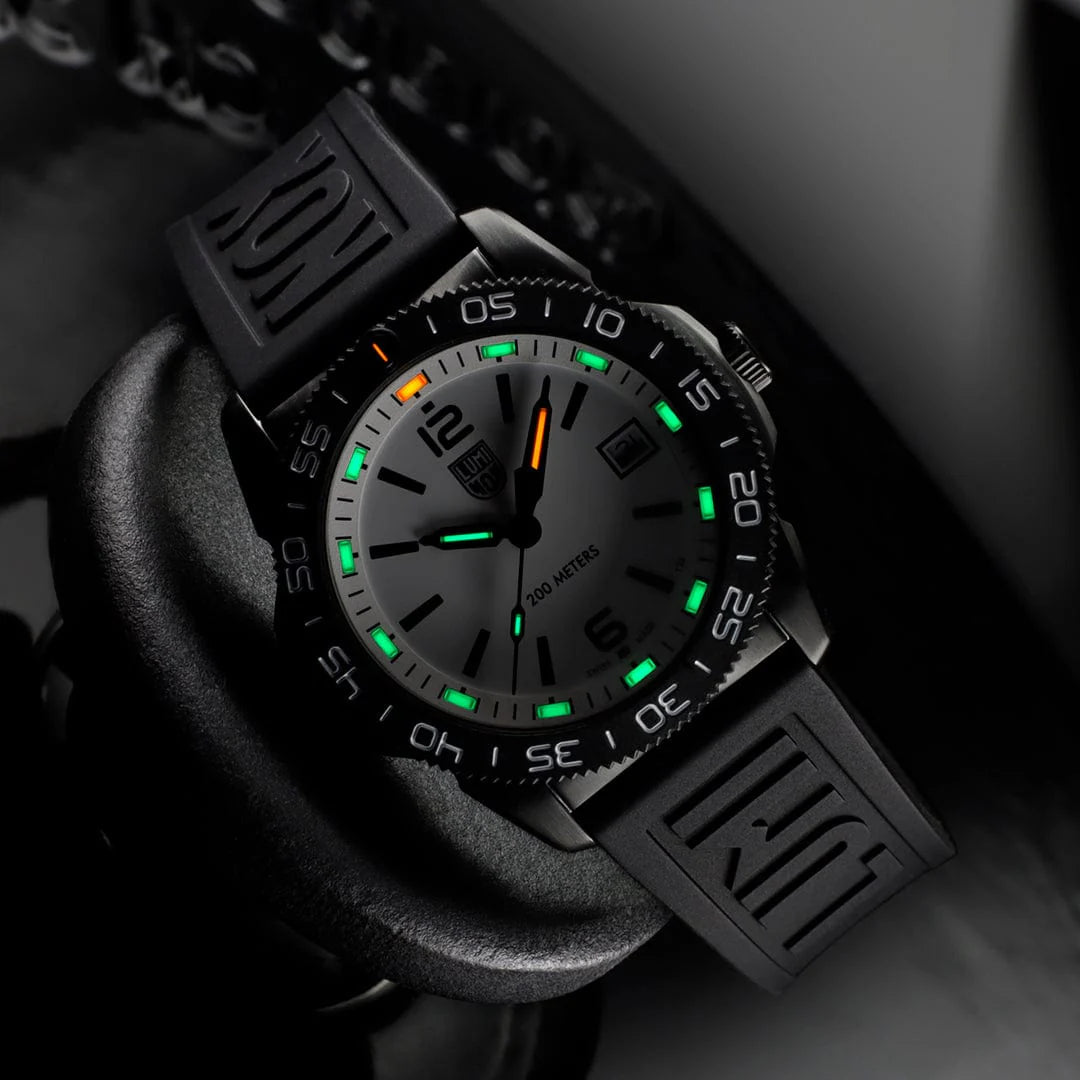 Luminox Pacific Diver Ripple Dive Watch, 39 mm XS.3127M