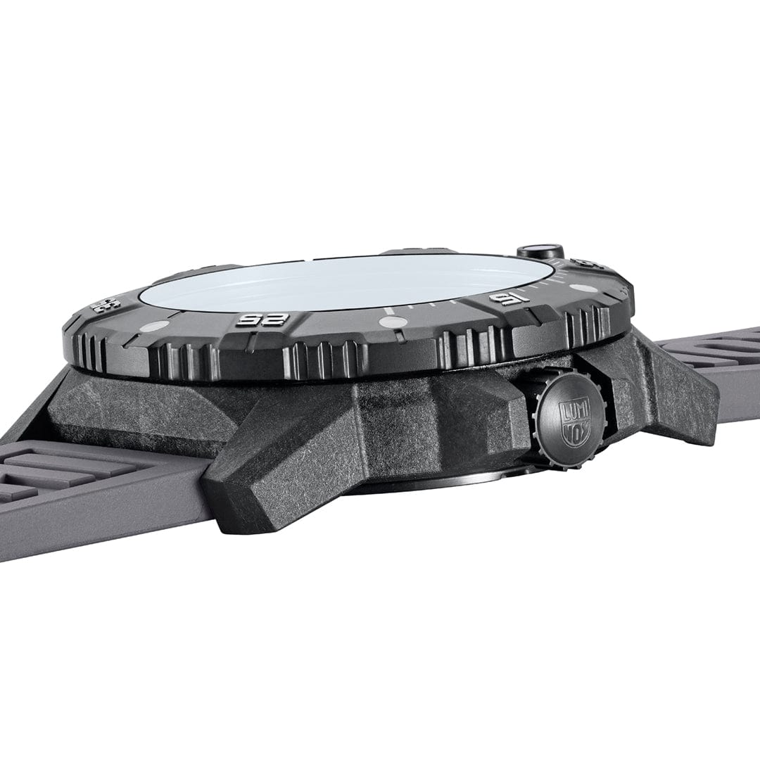 Luminox Master Carbon SEAL Automatic Dive Watch, 45 mm XS.3862