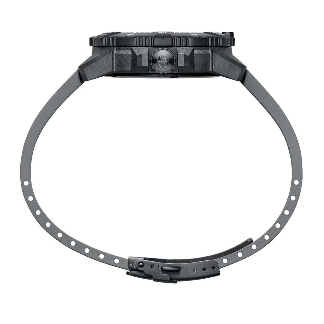 Luminox Master Carbon SEAL Automatic Dive Watch, 45 mm XS.3862