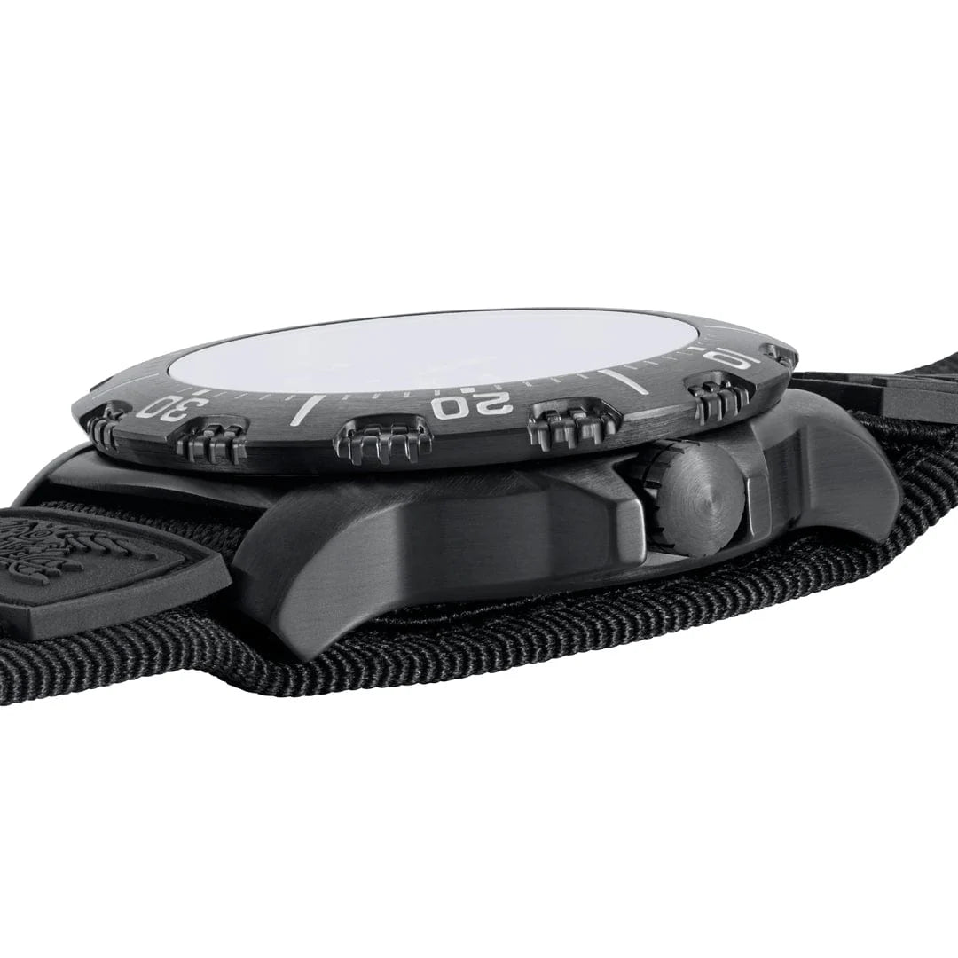 Luminox Navy SEAL 4230 Military Dive Watch, 45 mm XS.4231.SET