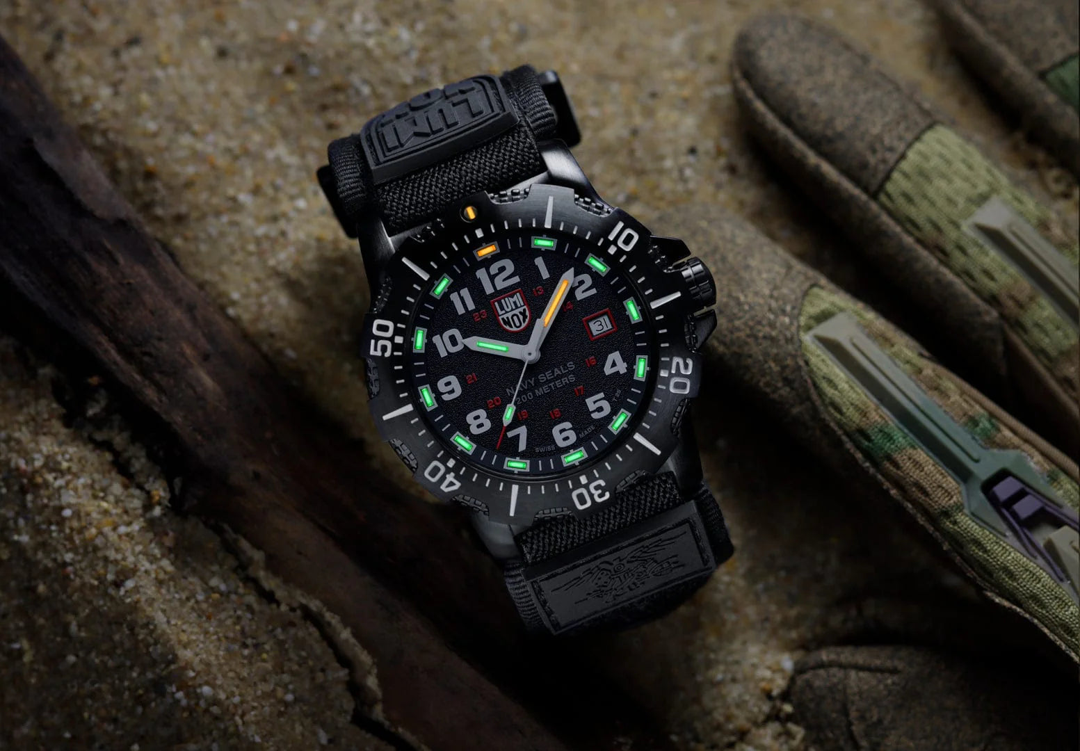 Luminox Navy SEAL 4230 Military Dive Watch, 45 mm XS.4231.SET
