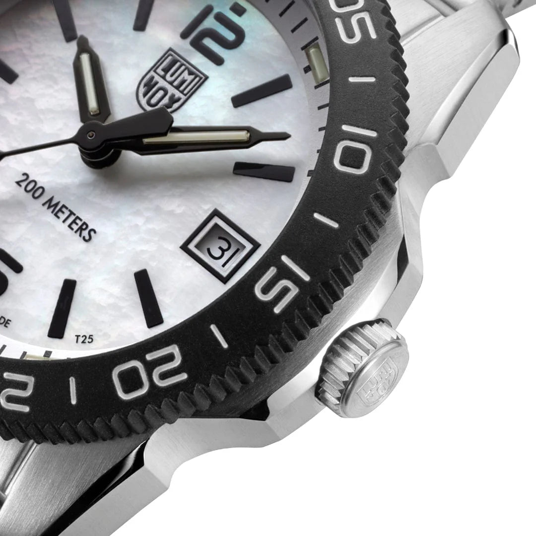 Luminox Pacific Diver Ripple Dive Watch, 39 mm XS.3126M.1