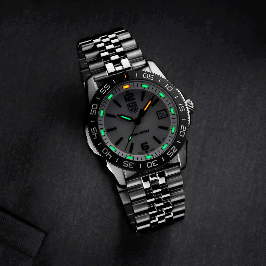 Luminox Pacific Diver Ripple Dive Watch, 39 mm XS.3126M.1