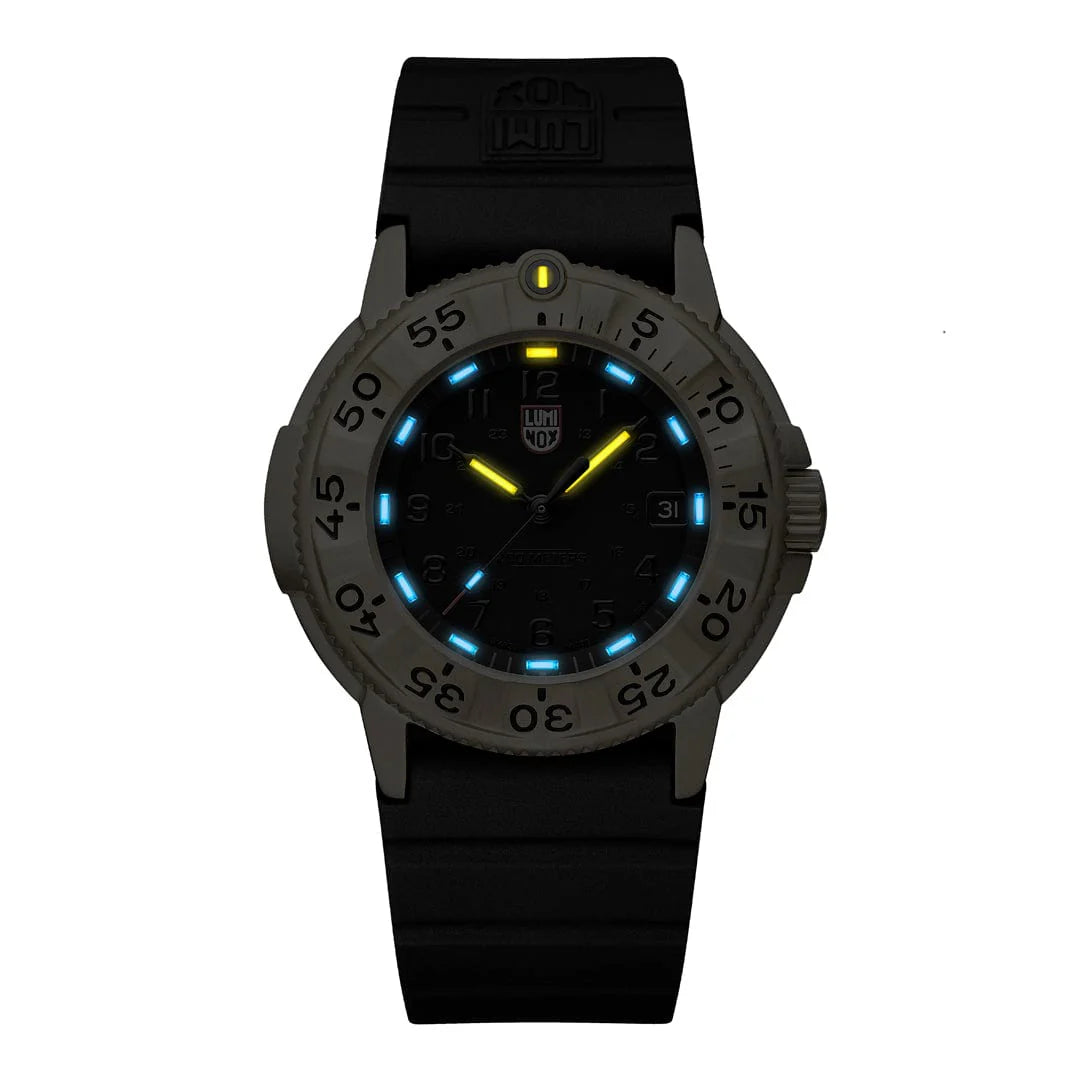 Luminox Navy SEAL Foundation 3220 Military Dive Watch, 43 mm XS.3221.NSF