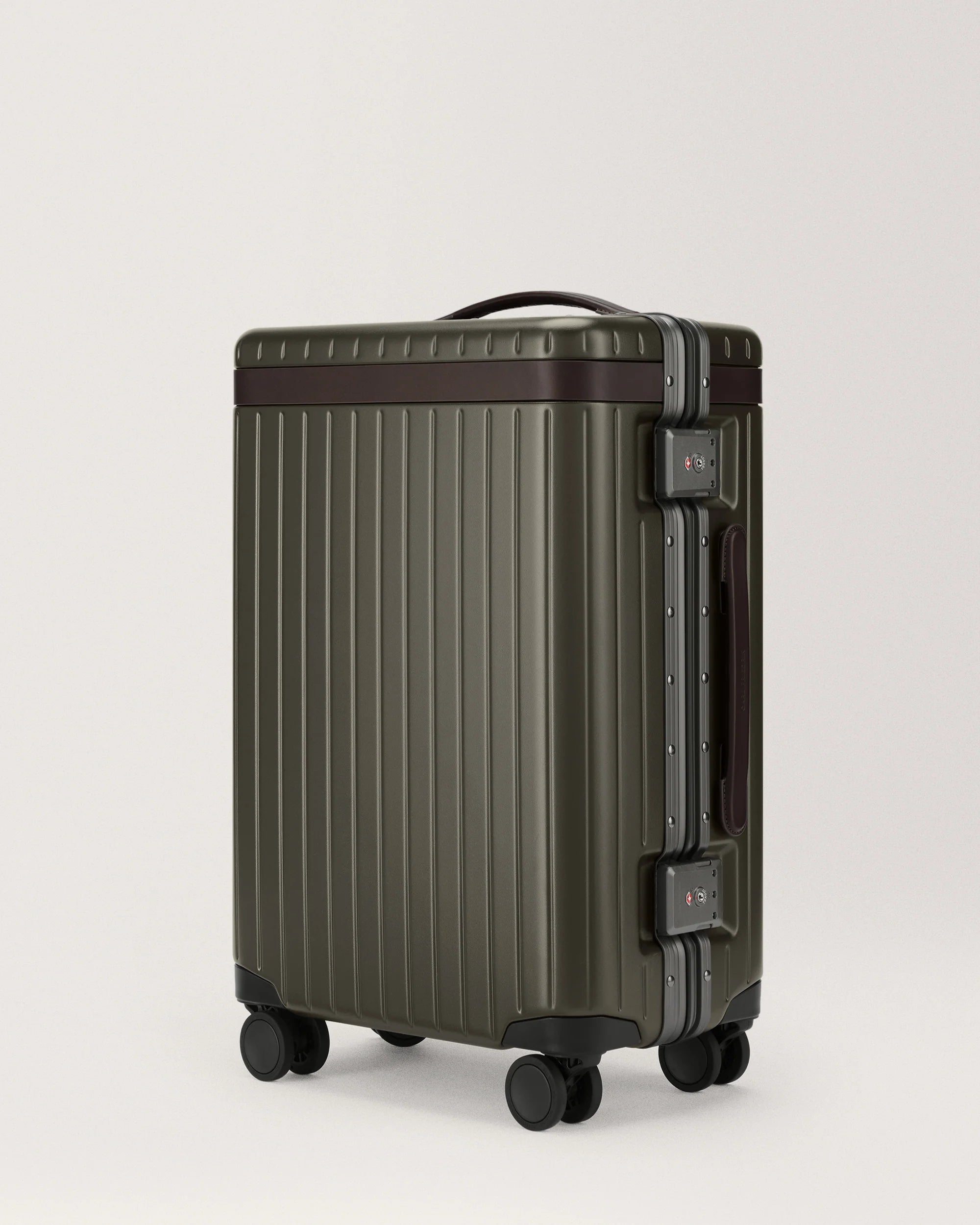 Carl Friedrik Hybrid The Carry-on