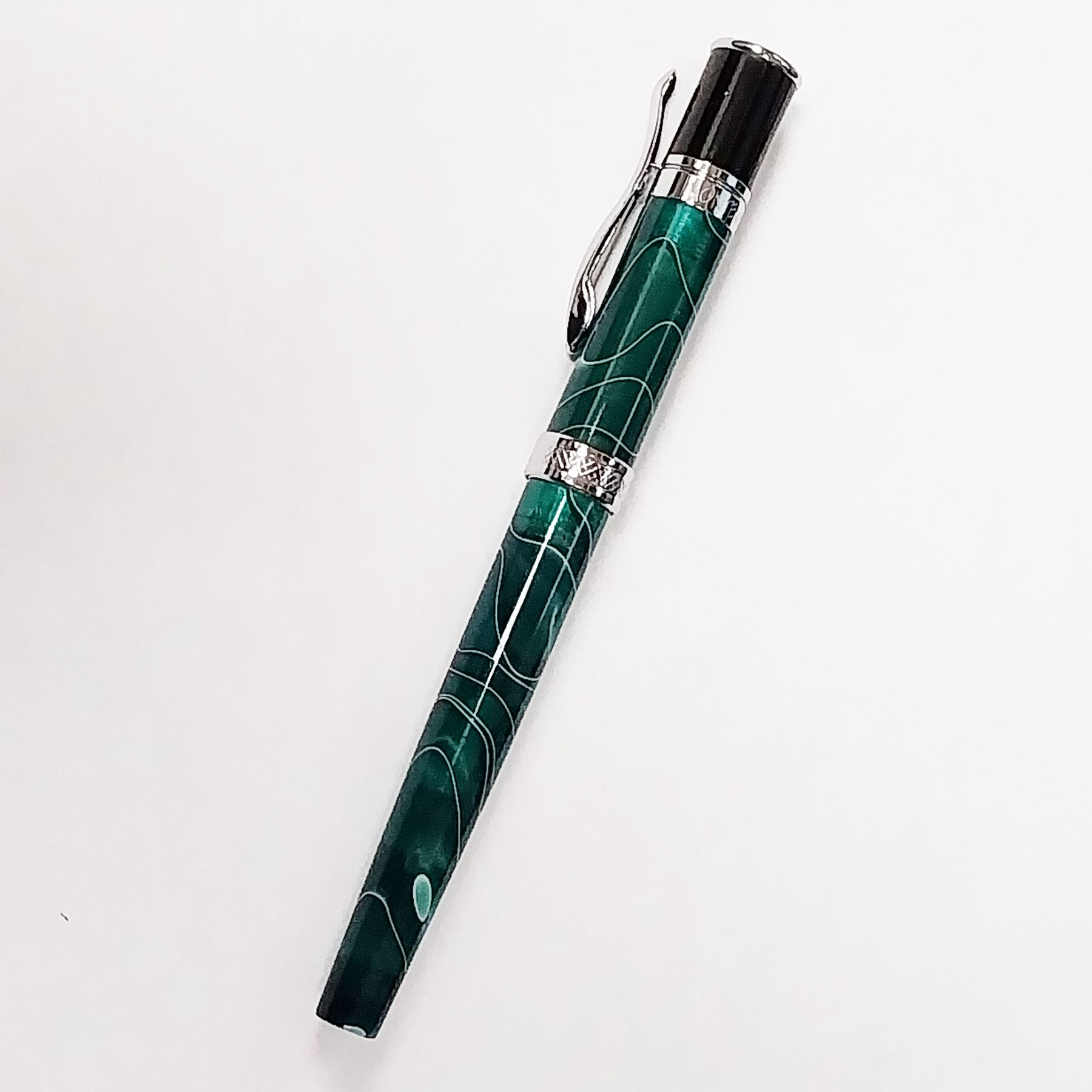 Monteverde Jewelria Round Resin Fountain Pen Green Swirl Stub Nib