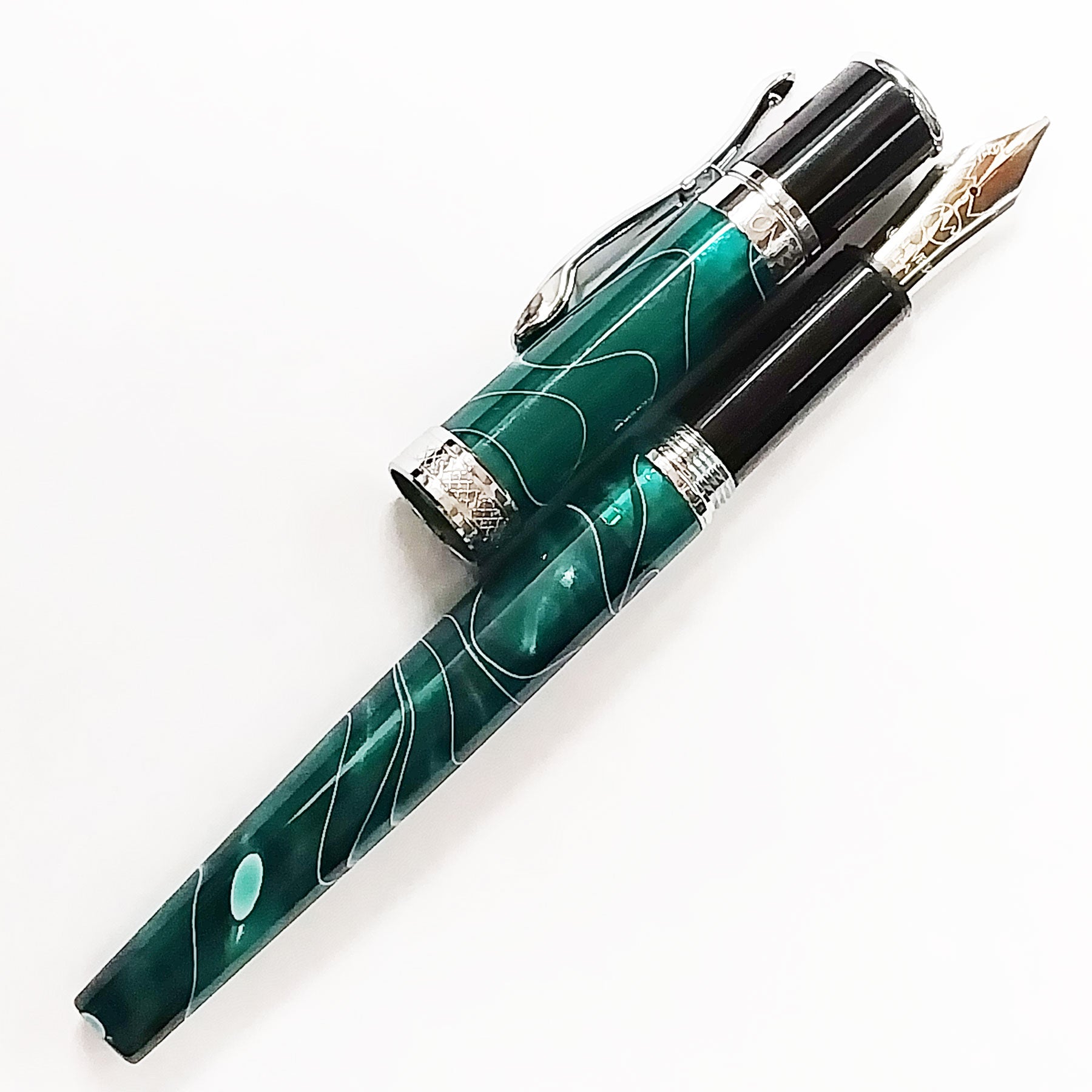 Monteverde Jewelria Round Resin Fountain Pen Green Swirl Stub Nib