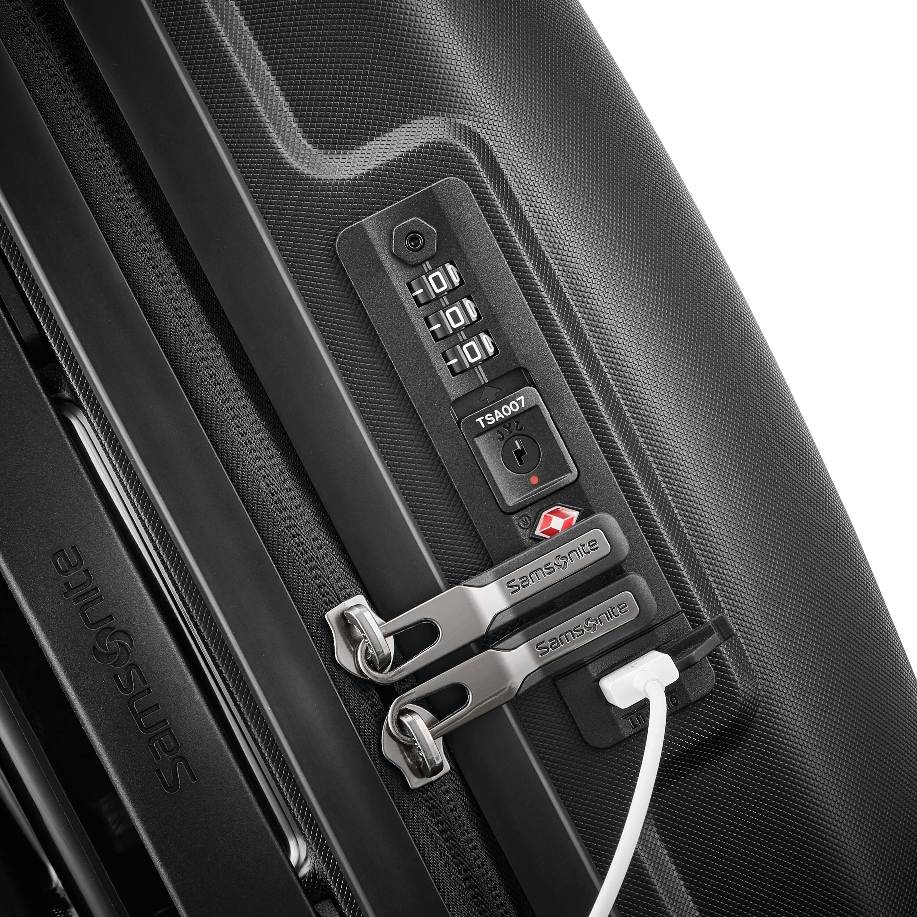 Samsonite Outline Pro 22 x 14 x 9 Carry-On Spinner
